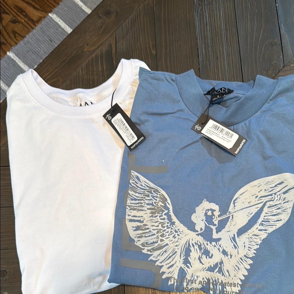 Blue and White Graphic Tees Short Sleeve